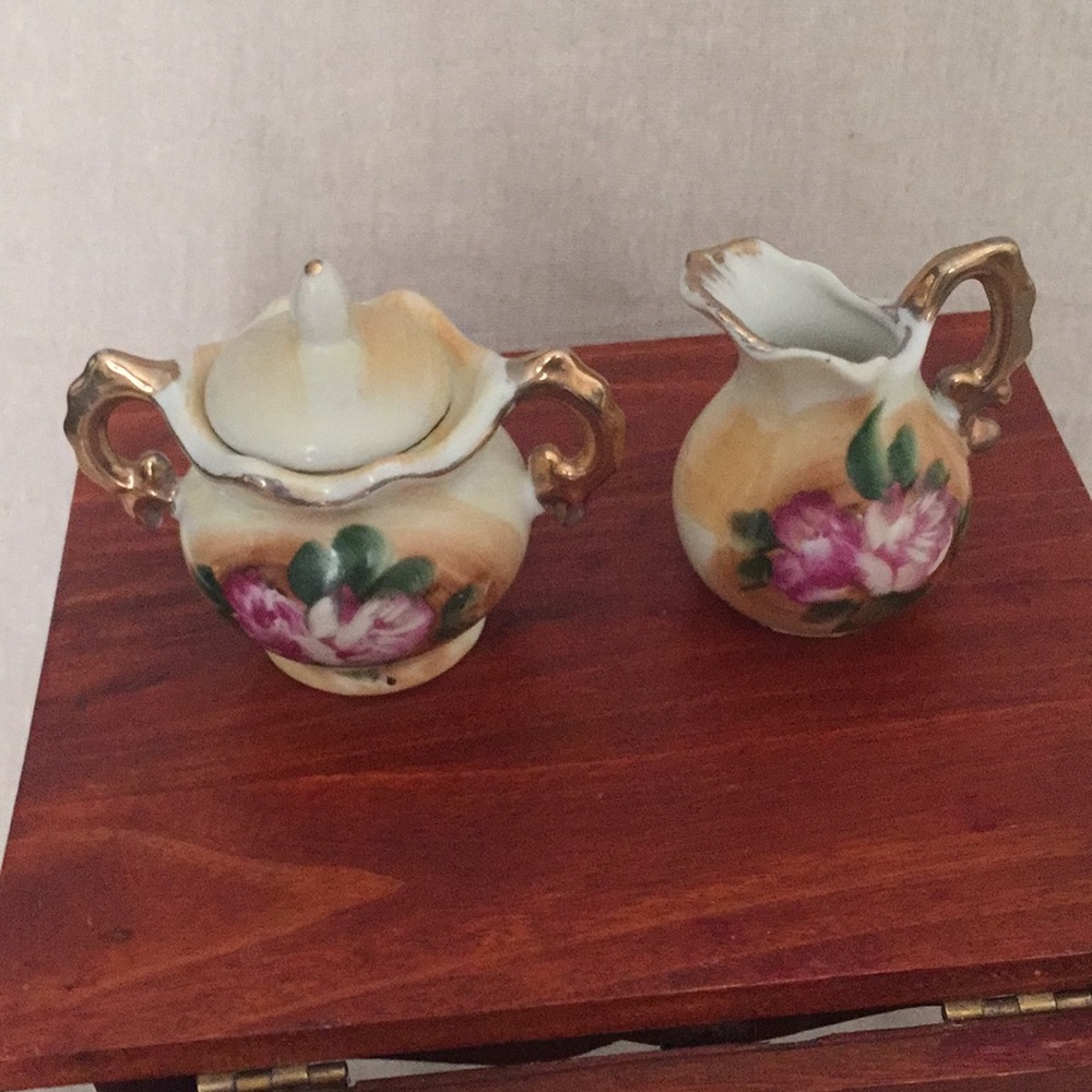 Vintage mini porcelain creamer & sugar bowl